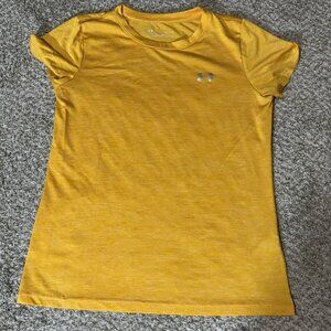 Under Armour Activewear T-Shirt Women's MD/M Loose Fit HeatGear Golden Yellow